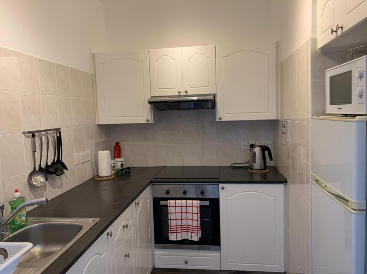 Kings Palace - Modern And Stylish 1 Bedroom Apartment Pafos Zewnętrze zdjęcie